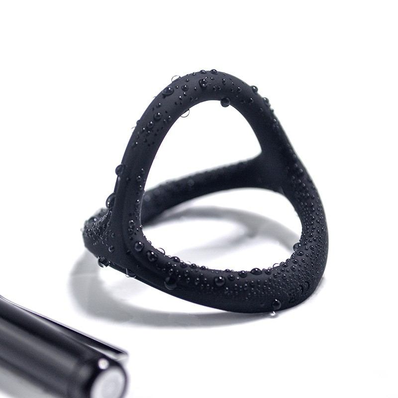 Triangular locking ring for ejaculation control